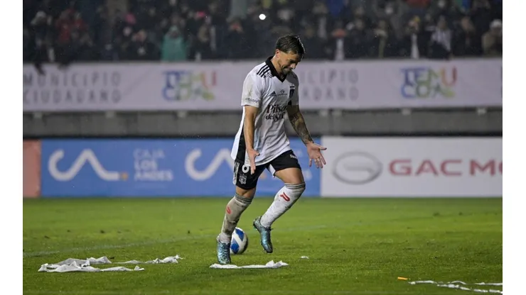 Gabriel Costa marca el tercero para los albos