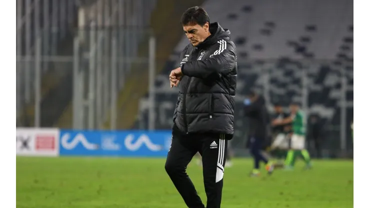 ¿Hasta cuándo tiene contrato Gustavo Quinteros en Colo Colo?