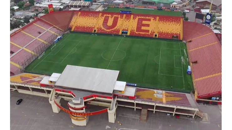 Estadio Santa Laura asoma como opción para Superclásico