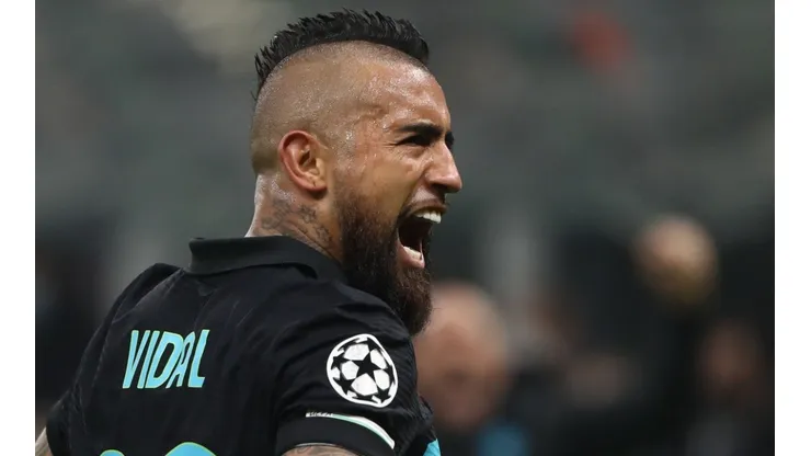 Arturo Vidal es la obsesión en la prensa argentina