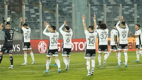 En Colo Colo aseguran que siguen buscando refuerzos para cumplirle al DT.