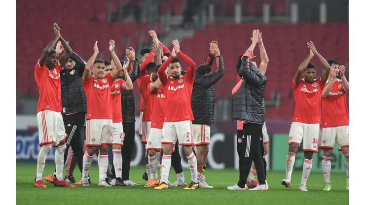 Internacional de Porto Alegre vence a Coritiba y llega con la confianza a tope para enfrentar a Colo Colo