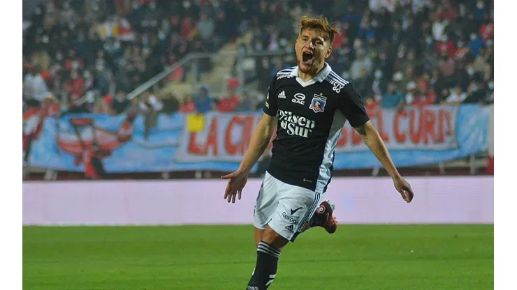 Leonardo Gil se acomoda cada vez más a su posición en Colo Colo