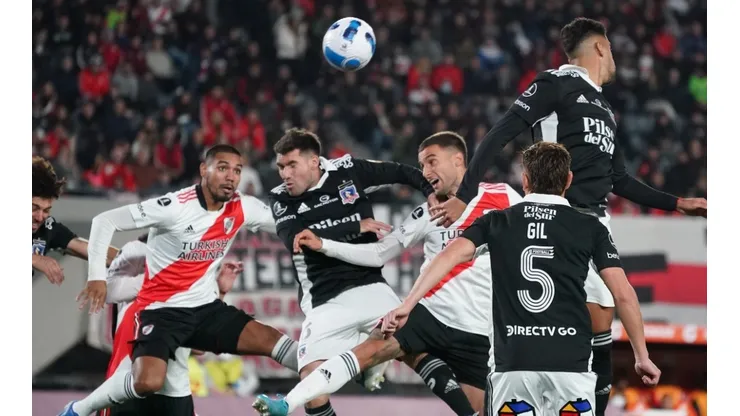 Gustavo Quinteros niega desconcentraciones en los jugadores de Colo Colo