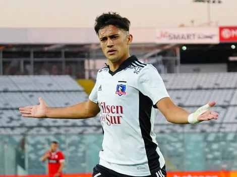 Gustavo Quinteros aconseja a Pablo Solari ante una posible partida