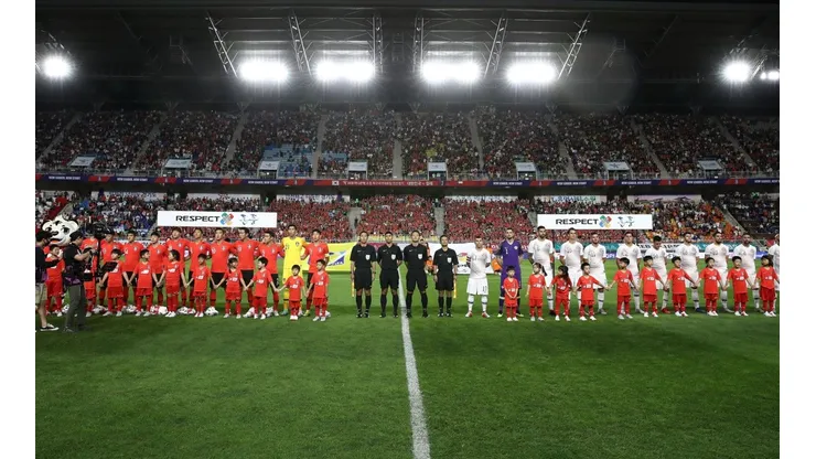 El equipo de todos juega ante Corea del Sur su primer partido en esta gira asiática.