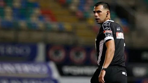Juan Lara es el árbitro designado para el partido de Colo Colo y Ñublense