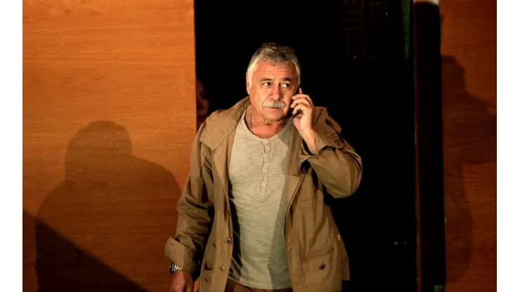 Carlos Caszely le dio duro a Blanco y Negro