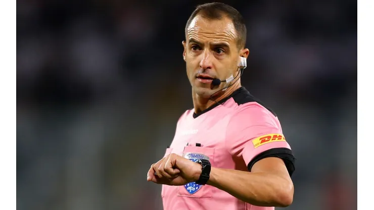 Esteban Ostojich volverá a arbitrar al Cacique.