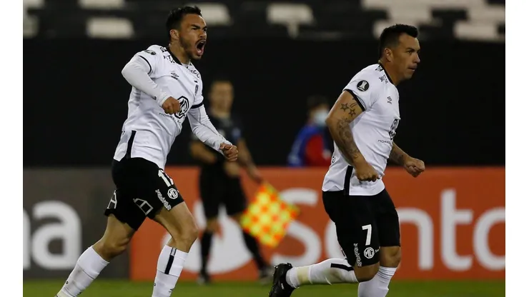 Suazo heredó la jineta de capitán de Esteban Paredes.