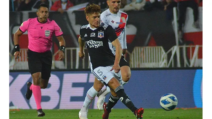 Gil asistió a Lucero para el 1-0 de Colo Colo sobre Curicó Unido.