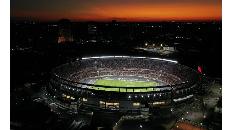 Los hinchas del cuadro millonario agotaron en cuestión de horas las 72 mil entradas puestas en venta.