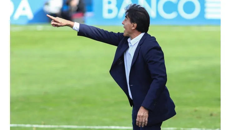“Directamente no conversamos, tenemos un compromiso con Colo Colo”