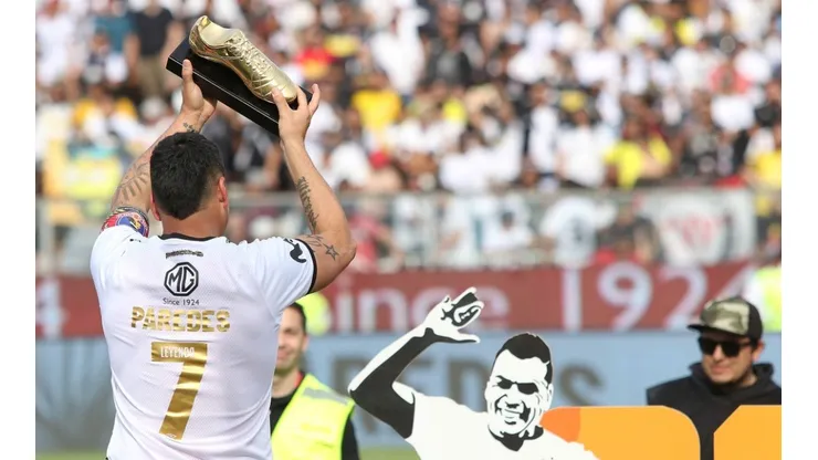 El emotivo homenaje que planean los hinchas de Colo Colo a Esteban Paredes