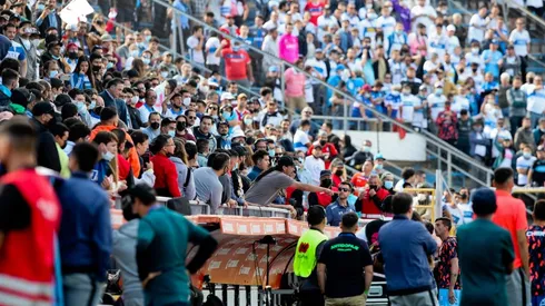 La ANFP reveló el castigo a la UC por los incidentes ante Colo Colo.