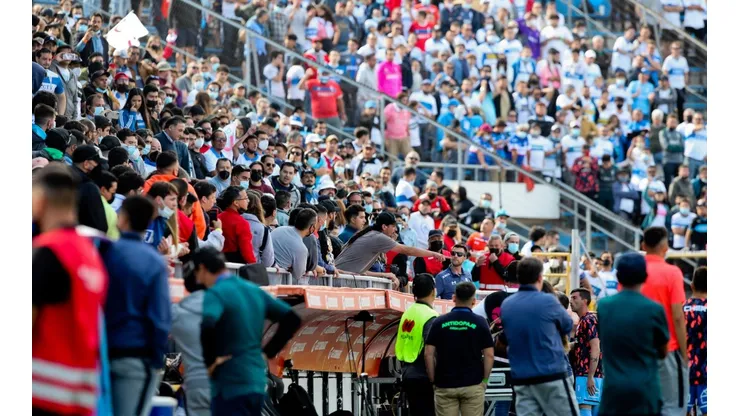 La ANFP reveló el castigo a la UC por los incidentes ante Colo Colo.