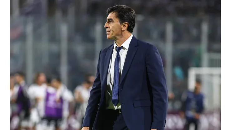 Gustavo Quinteros llegó en octubre del 2020 en auto desde Argentina para dirigir a Colo Colo.