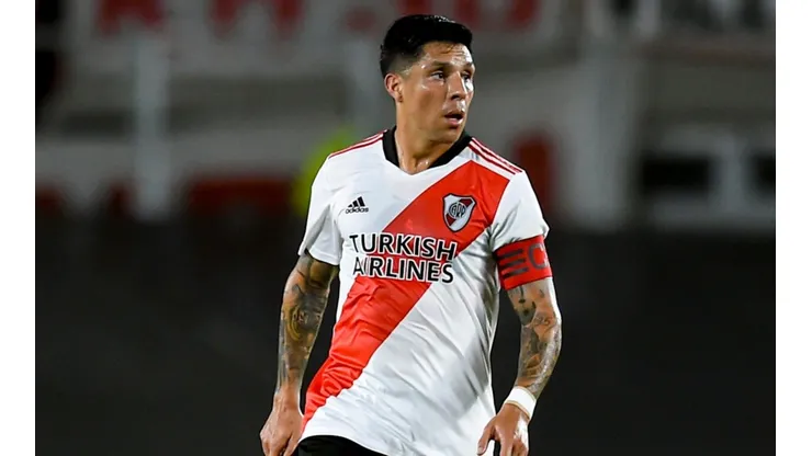 Enzo Pérez sumó su tercera amarilla en Copa Libertadores y es baja ante Colo Colo.