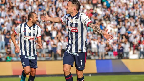 Alianza Lima golea en Perú
