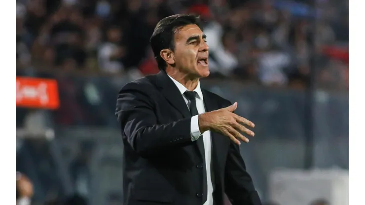 Gustavo Quinteros no dramatiza tras la caída y valoró el desempeño de Colo Colo.