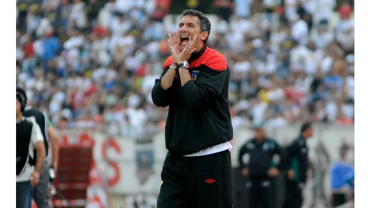 Diego Cagna le puso picante al partido de esta noche entre Colo Colo y River Plate.