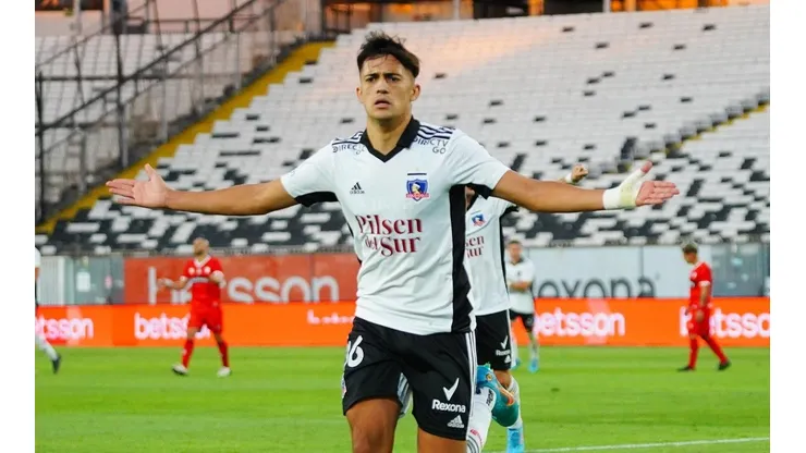 Clarín se deshizo en elogios hacia Pablo Solari antes de enfrentar a River Plate.