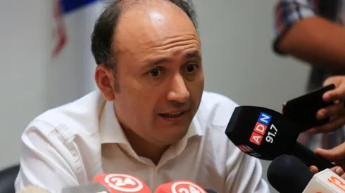 Edmundo Valladares no sigue en el directorio de Blanco y Negro.