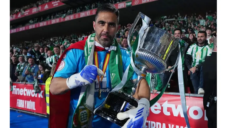 Claudio Bravo y su Real Betis se coronaron campeones de la Copa del Rey.