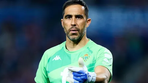 El portero formado en Colo Colo buscará su tercera Copa del Rey.