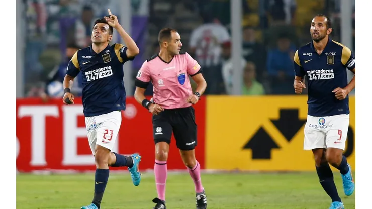 Edgar Benítez anotó el descuento ante Colo Colo.