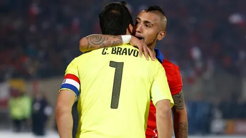 El lindo mensaje de Arturo Vidal a Claudio Bravo en el día de su cumpleaños número 39.