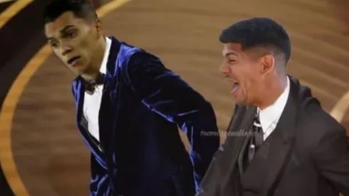 Villanueva y Pavez se ríen de lo ocurrido en la cancha del Arena Castelao.