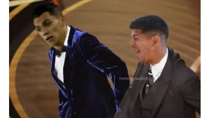 Villanueva y Pavez se ríen de lo ocurrido en la cancha del Arena Castelao.