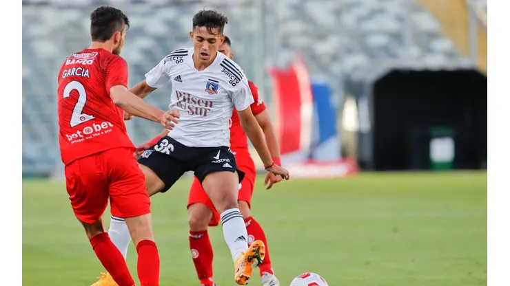Colo Colo recibe a Unión La Calera para abrir la octava fecha del Campeonato Nacional 2022 en el Estadio Monumental.