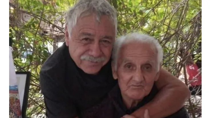 Carlos Caszely fue a despedirse de su gran amigo Leonel Sánchez.