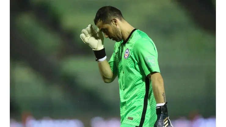 El capitán de la Roja quedó suspendido ante Uruguay por acumulación de amarillas.
