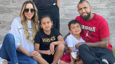 Marité y el nanai a Arturo Vidal