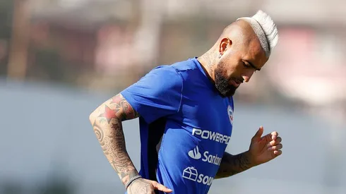 Arturo Vidal dio negativo su PCR y estuvo en la práctica de la Roja.