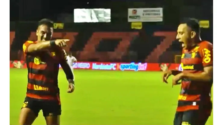 Parraguez optó que Ray Vanegas anotara el 3-0 definitivo.