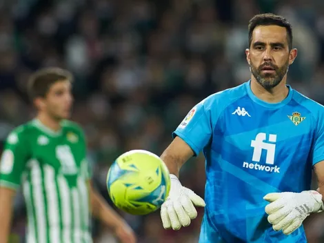 Colo Colo debe esperar: Claudio Bravo renueva con el Betis