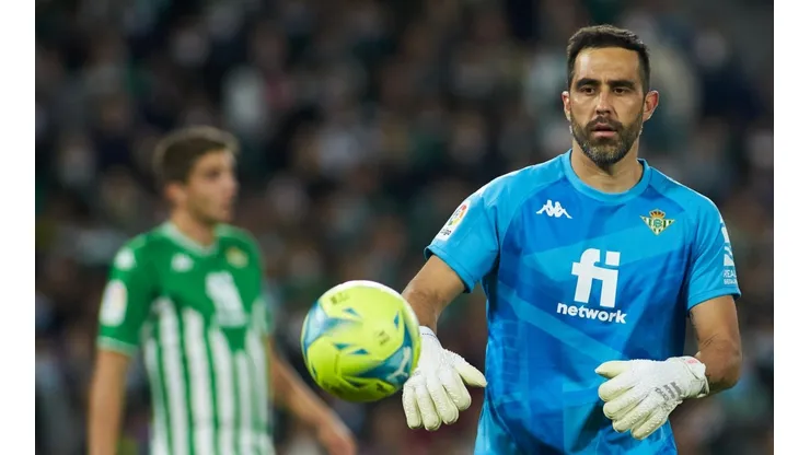 Claudio Bravo se mantendrá en la élite del fútbol hasta los 40 años.