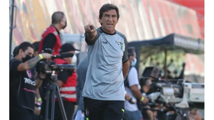 Gustavo Costas sobre Colo Colo