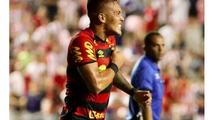 Javier Parraguez anotó su primer gol en Brasil.