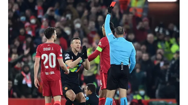 El Inter gana pero queda eliminado de Champions