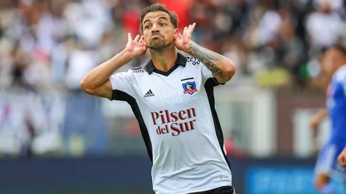 Colo Colo golea 3 a 0 a la U en 15' minutos.