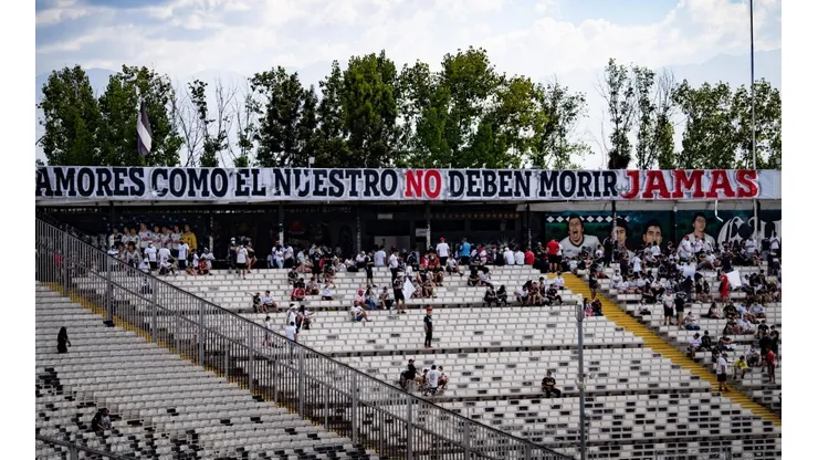 El lienzo desplegado en el sector Arica.