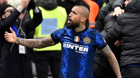 Arturo Vidal con la camiseta del Inter de Milán.