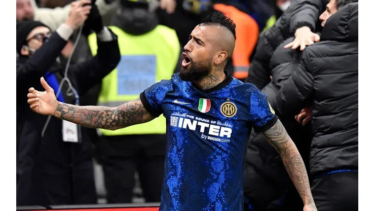 Arturo Vidal con la camiseta del Inter de Milán.