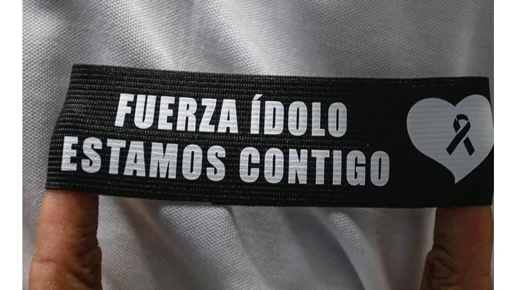 El lindo gesto de Colo Colo en apoyo a Carlos Caszely.