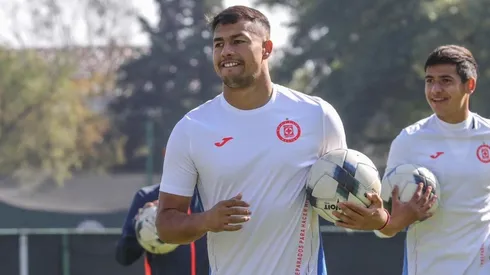 Iván Morales no ha logrado adaptarse aún al Cruz Azul.